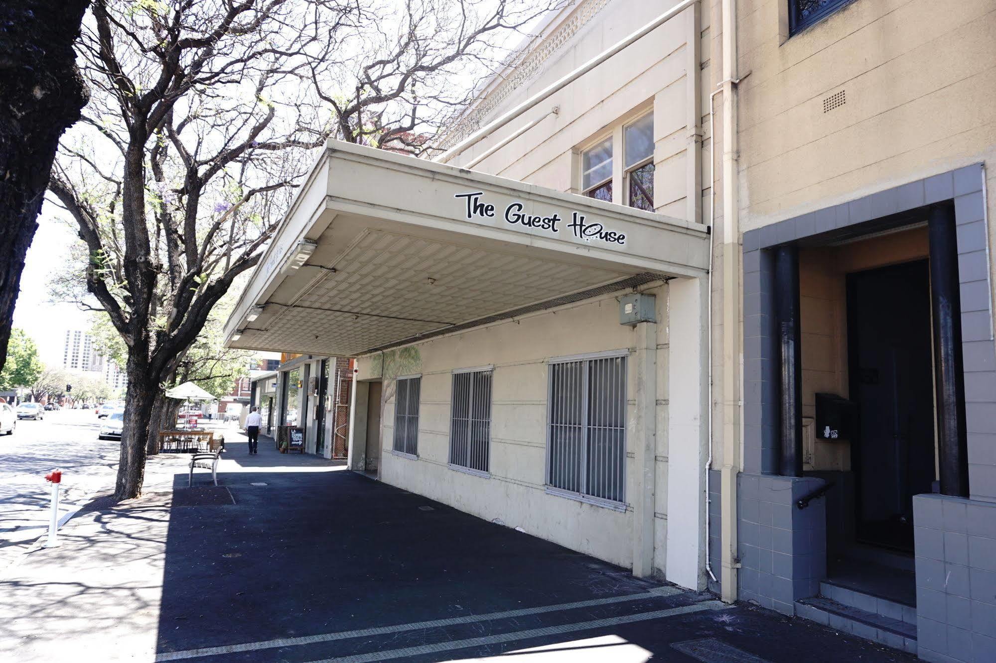 The Guest House Adelaide Bagian luar foto